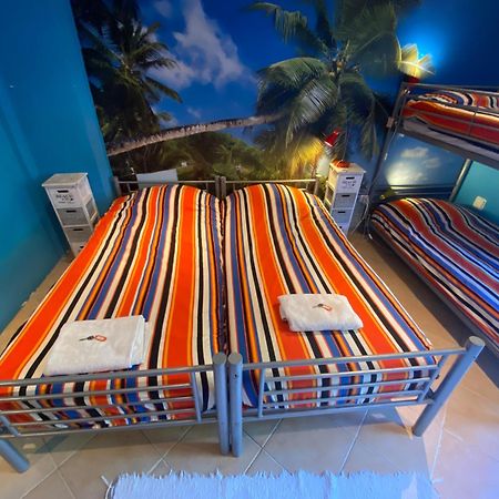 Amazigh Guincho Hostel & Suites Кашкайш Экстерьер фото