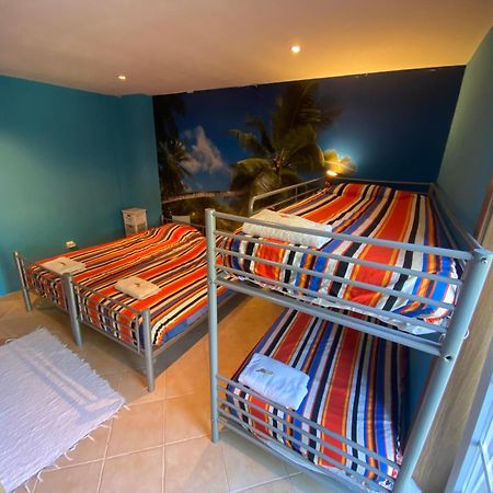Amazigh Guincho Hostel & Suites Кашкайш Экстерьер фото